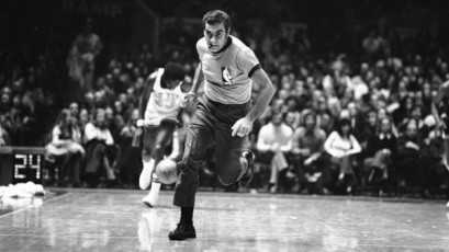 Mendy Rudolp en partido Knicks-Pistons NBA 1971