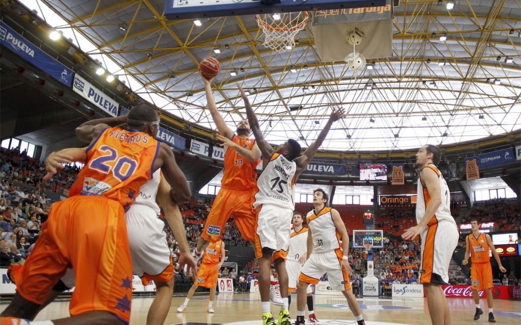 Resumen de la primera jornada de la Liga Endesa. El Valencia Basket asume su papel de favorito y se coloca como líder