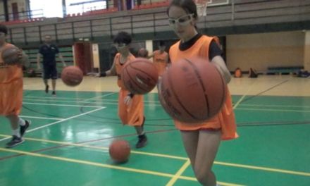 Videos Ejercicios  baloncesto: Equilibrio, paradas, tiro, bote en Slowmotion