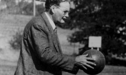Las trece reglas originales del baloncesto creadas por James Naismith